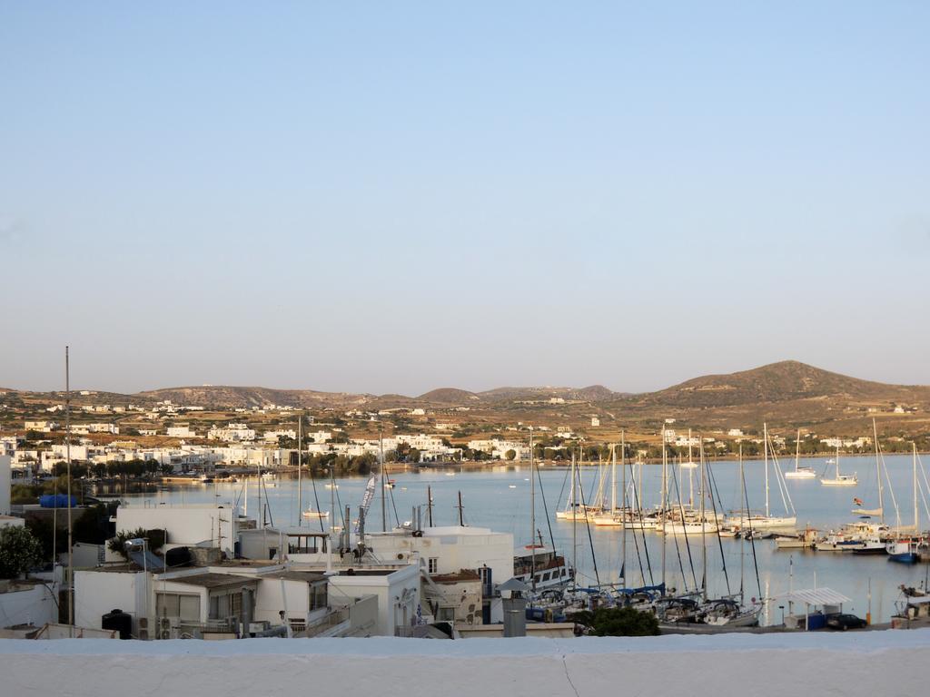 Hotel Adamas ภายนอก รูปภาพ