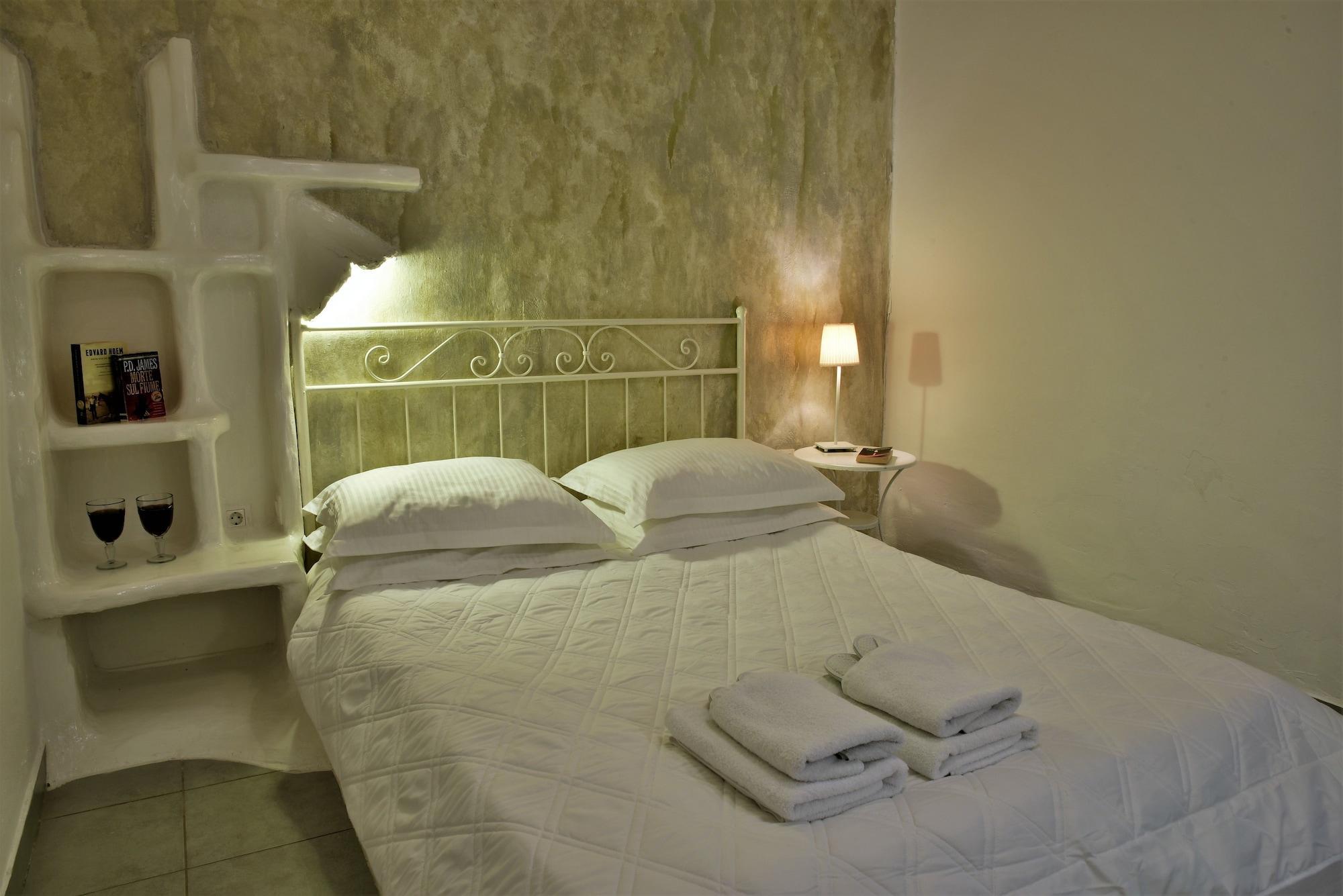 Hotel Adamas ภายนอก รูปภาพ