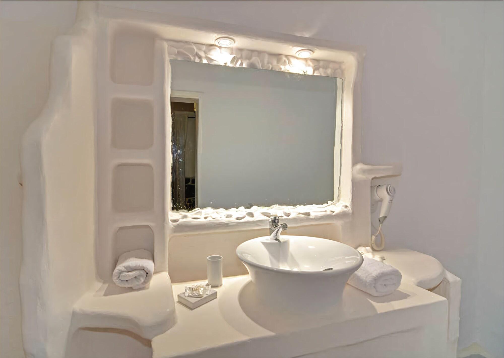 Hotel Adamas ภายนอก รูปภาพ