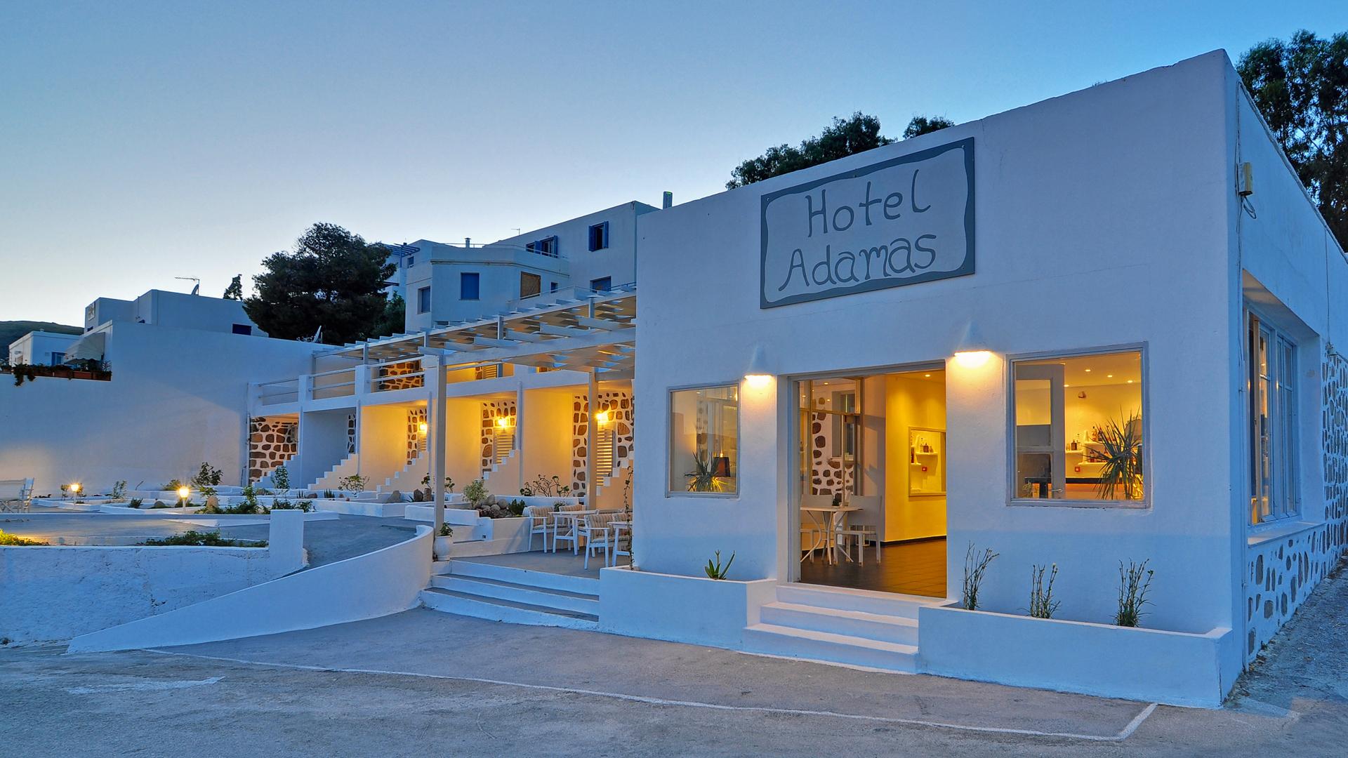 Hotel Adamas ภายนอก รูปภาพ