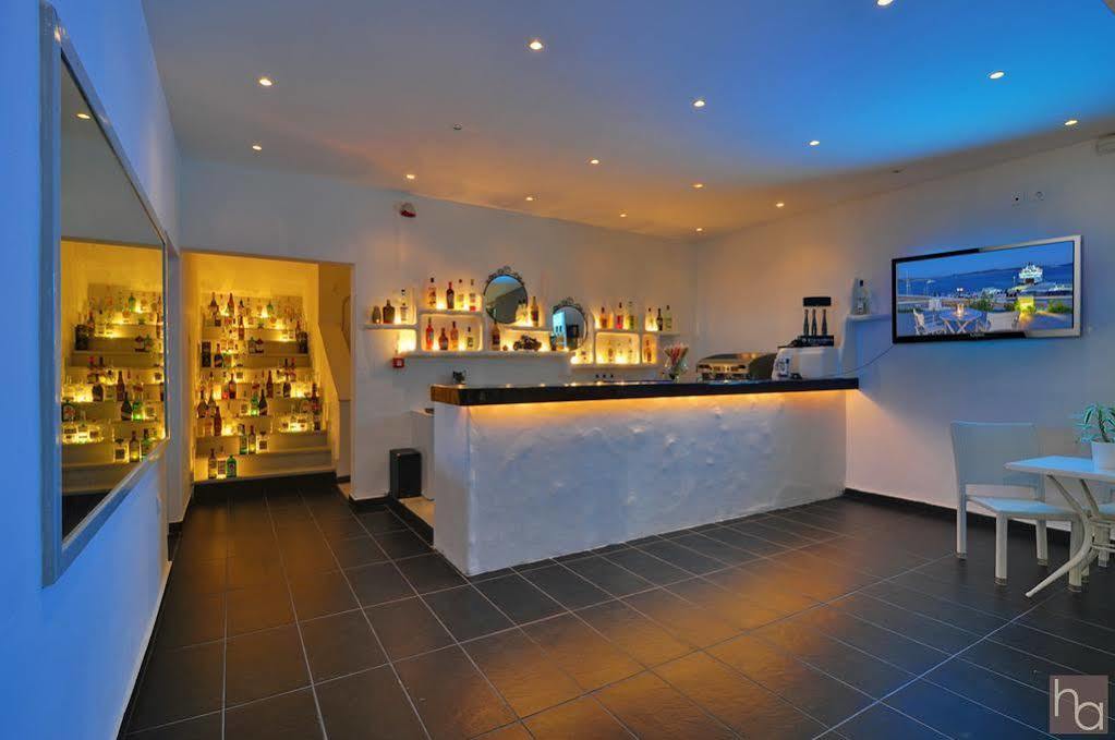 Hotel Adamas ภายนอก รูปภาพ