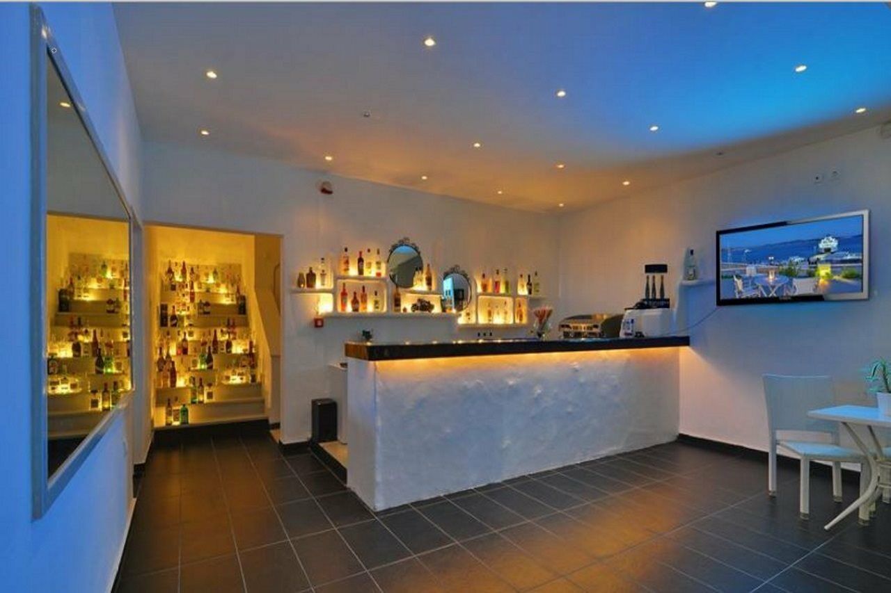 Hotel Adamas ภายนอก รูปภาพ